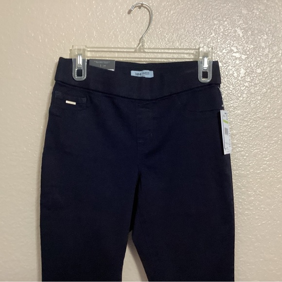 Nine West Black Pull-On Jeggings NWT. Size 4 - Picture 2 of 5